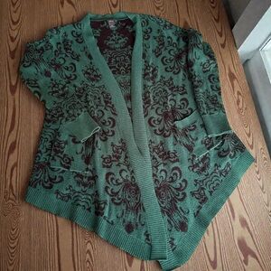 Her Universe Haunted Mansion Green Wallpaper Patterned Cardigan-Small